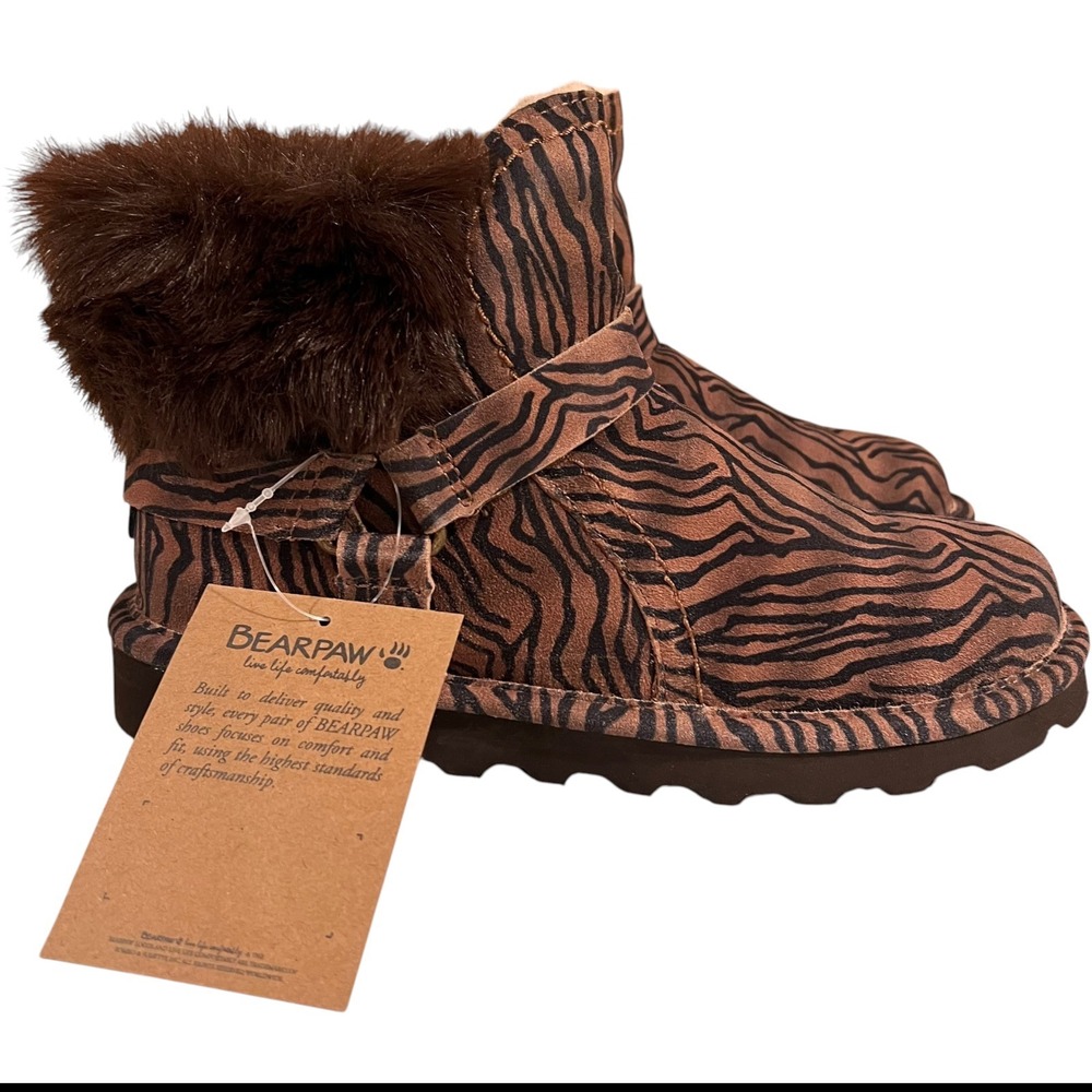 Bearpaw Konnie Boots Women Size 8 Tiger Print Faux Fur NeverWet Ankle Boots